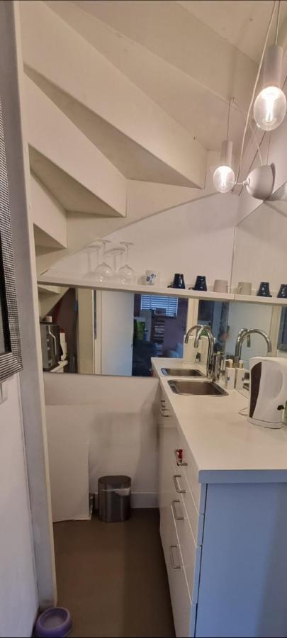 Lovely 1 Bedroom Apartment With Garden Amszterdam Kültér fotó